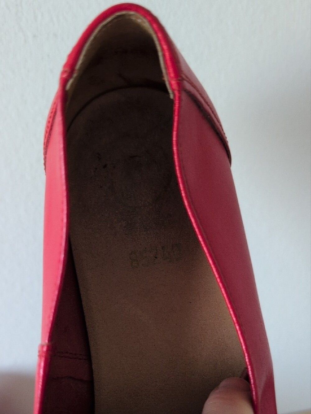 Women’s Red Leather Lace-Up Flats - Picture 12 of 13
